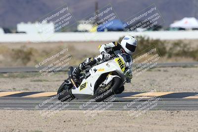 media/Oct-05-2025-CVMA (Sun) [[beeef4f201]]/Race 5-Amateur Supersport Open (Holeshot)/
